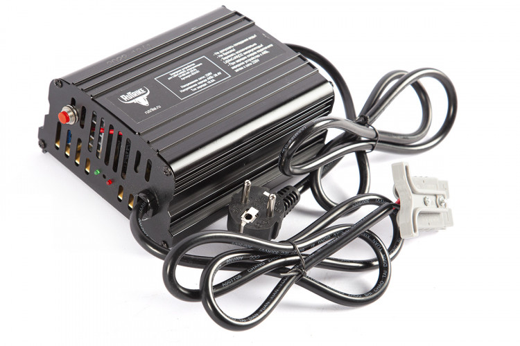 Зарядное устройство RuTrike для аккумуляторов 24V50A/H (10A) в Сочи